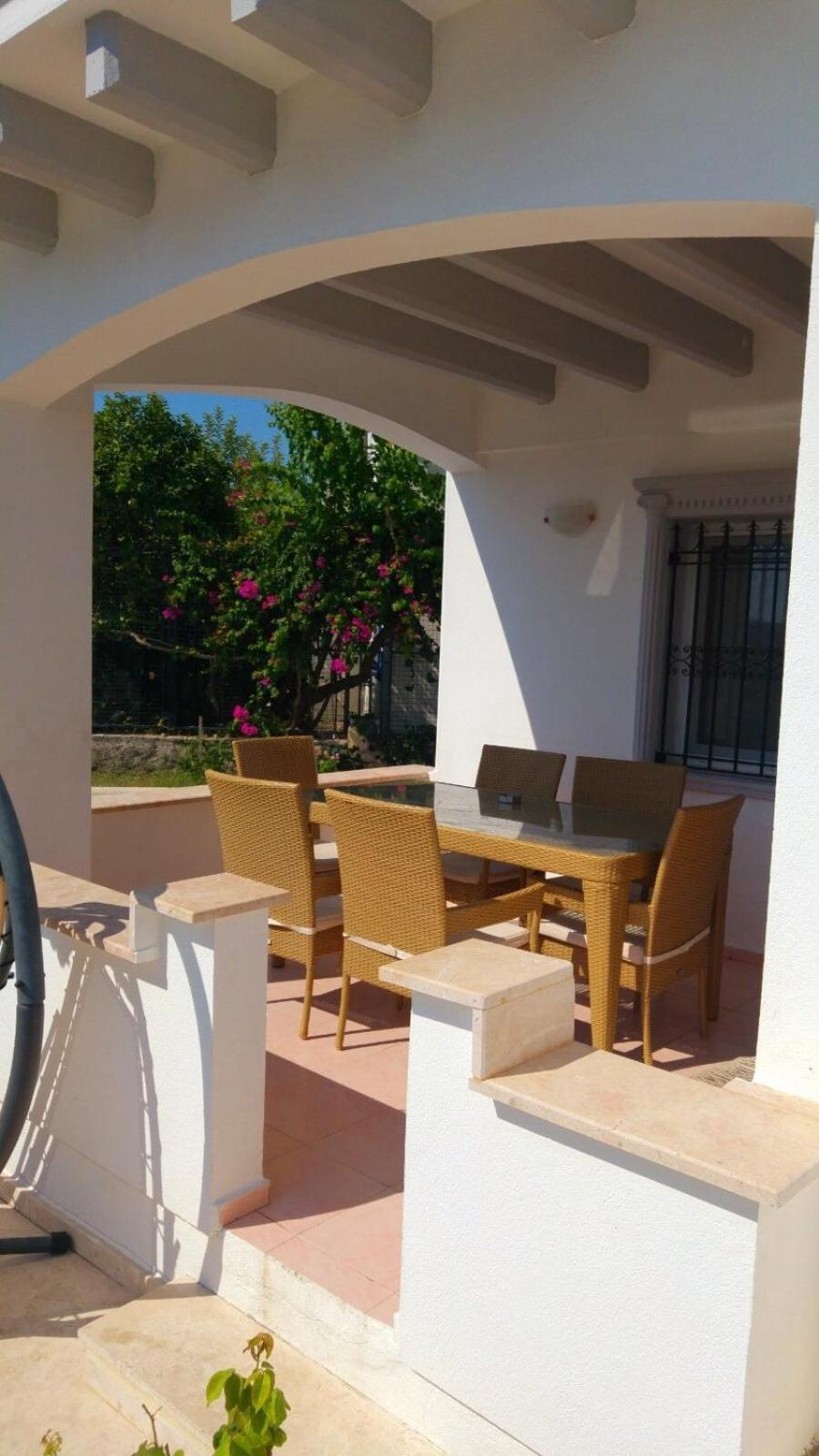 Villa Center Sea View